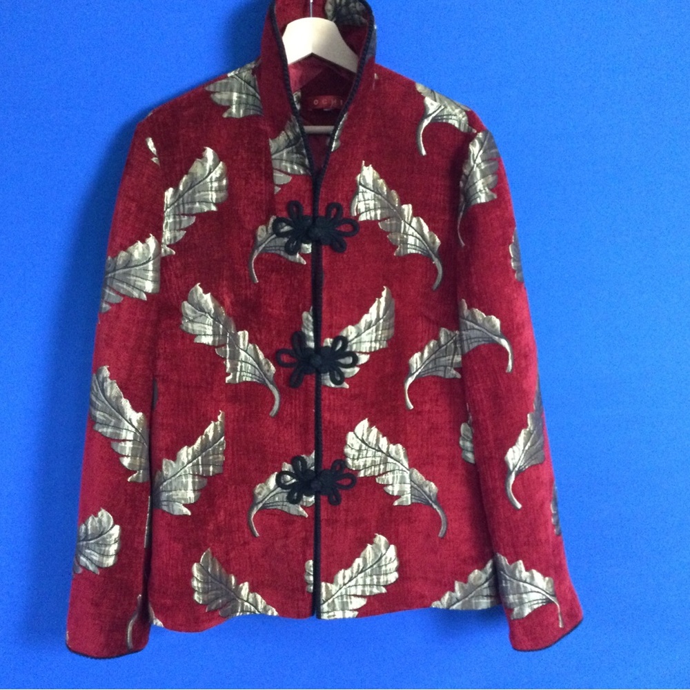 Ochi Gorgeous Asian Style jacket Red and Gold Lining needs mending